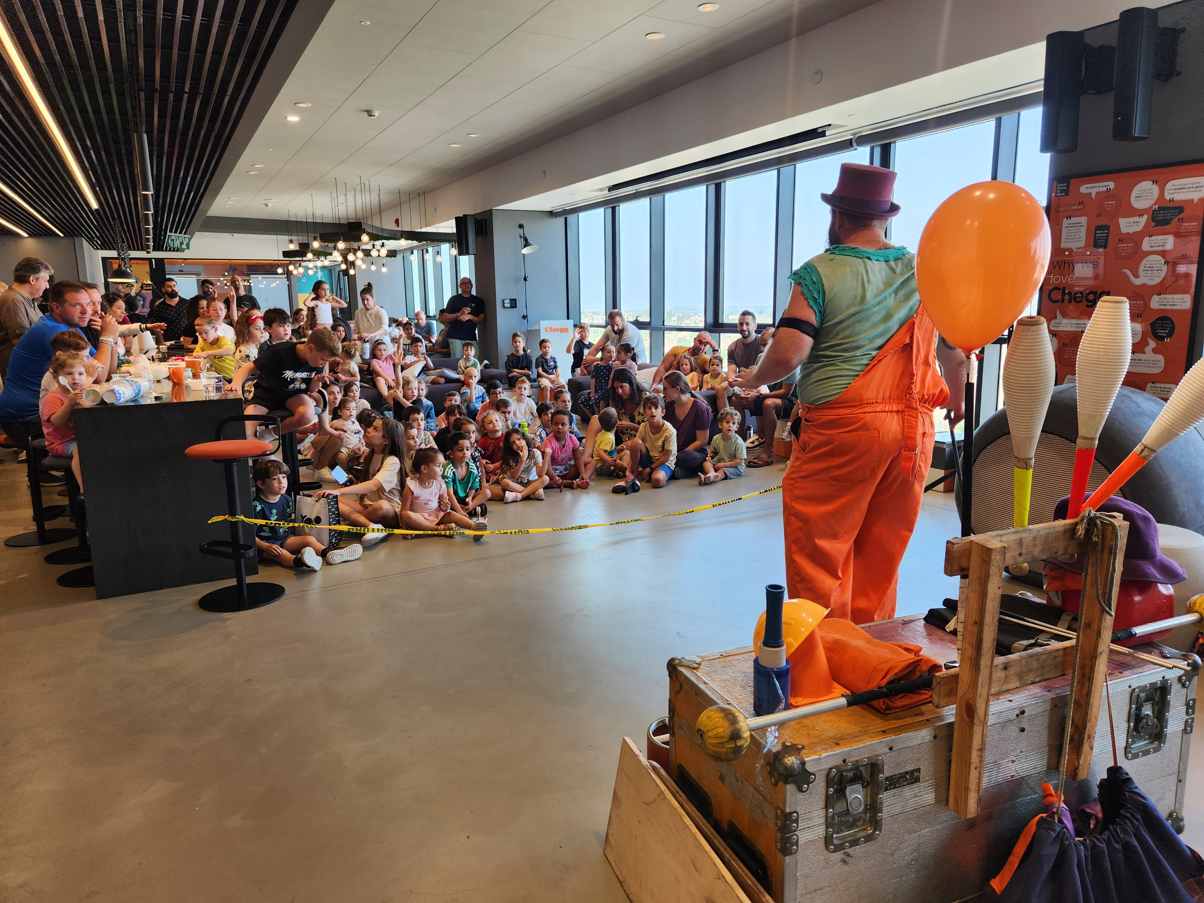 מגזימוס במופע בפני קהל